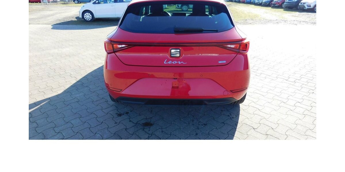 Seat Leon 1.4 Styl TSI Xxcellence DSG Hybrid/Benzin 27.500 km 19.990 &euro; Vordorf 38533