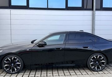 BMW i5 32.678 km 54.999 &euro; Raubling 83064