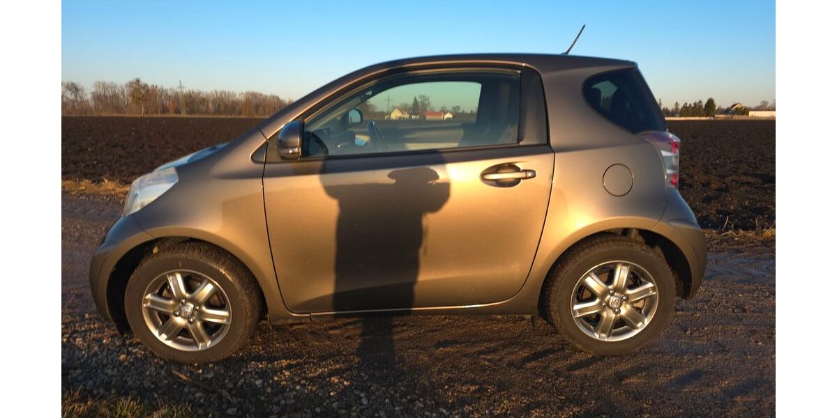Toyota IQ 156.850 km 4.800 &euro; München 80995