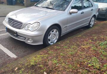 Mercedes-Benz C 220 122.000 km 4.999 &euro; Hilden 40721