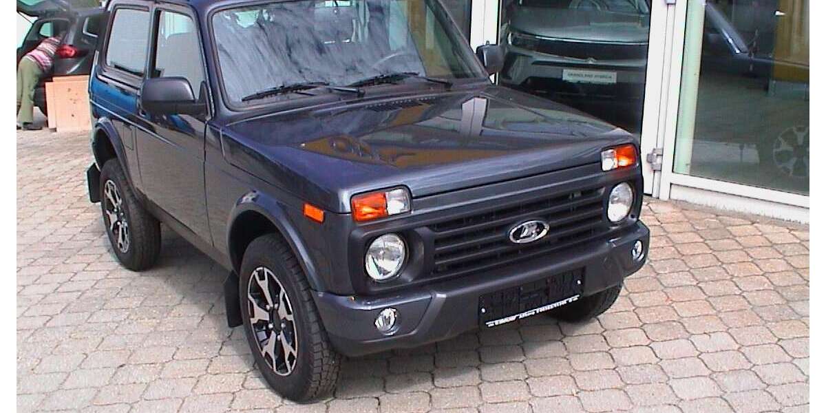 Lada Urban 18.950 km 17.250 &euro; Jandelsbrunn 94118