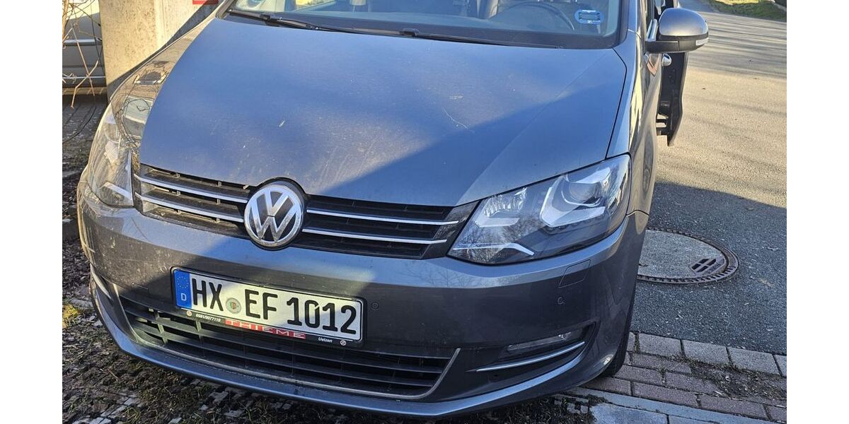 VW Sharan 148.000 km 21.799 &euro; Brakel 33034