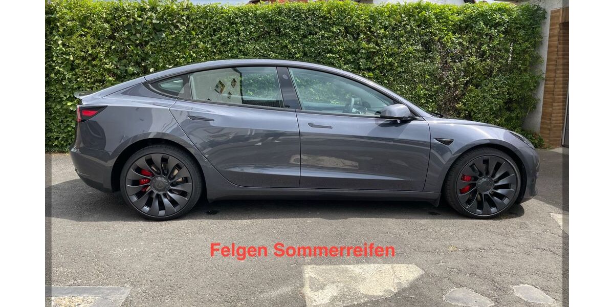 Tesla Model 3 53.400 km 34.900 &euro; Staufenberg 35460
