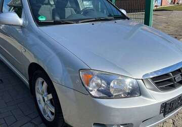Kia Cerato 65.000 km 3.290 &euro; Berlin 13086
