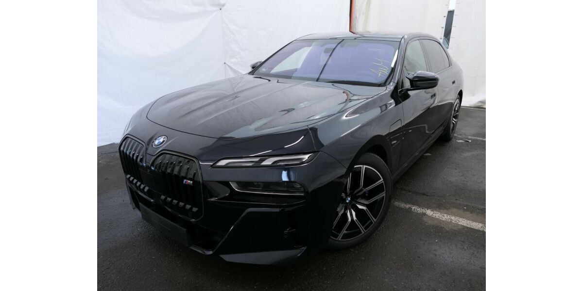 BMW M760 25.800 km 114.740 &euro; Paderborn 33100