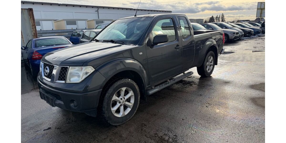 Nissan Navara 313.193 km 6.350 &euro; Maxhütte -Haidhof 93142