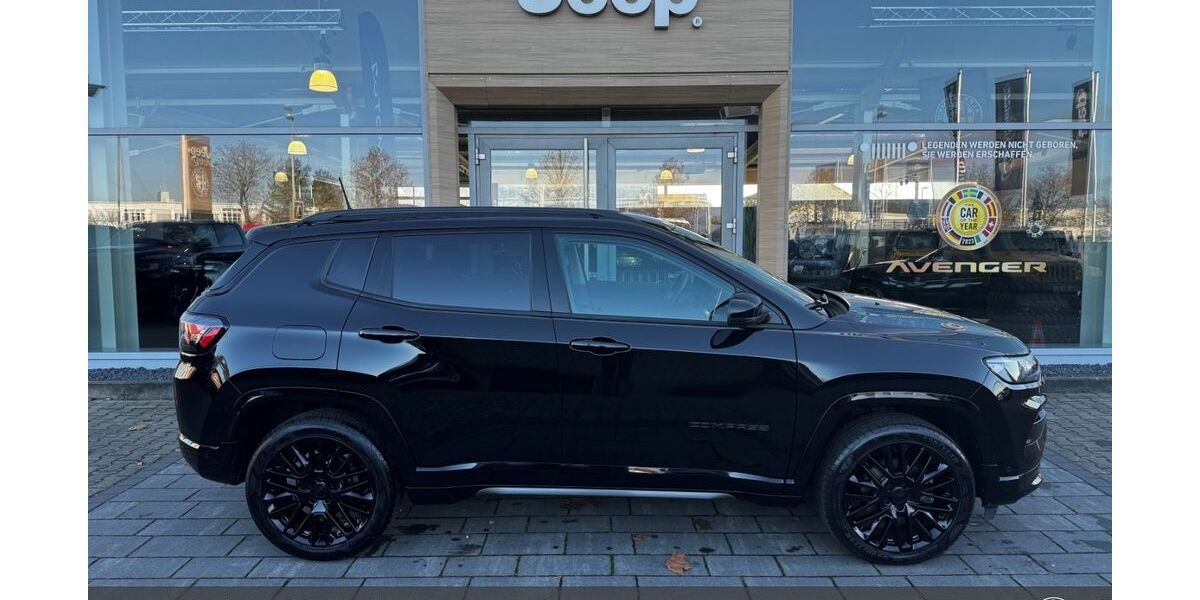 Jeep Compass 28.700 km 26.499 &euro; Aschaffenburg 63741