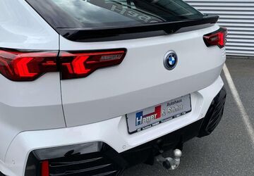 BMW iX2 14.900 km 47.999 &euro; Tirschenreuth 95643