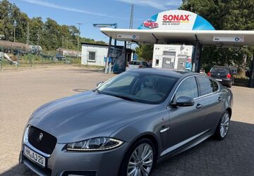 Jaguar XF 174.000 km 14.999 &euro; Hameln 31785