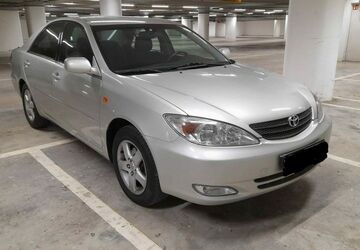Toyota Camry 280.000 km 5.999 &euro; Hamburg 22045