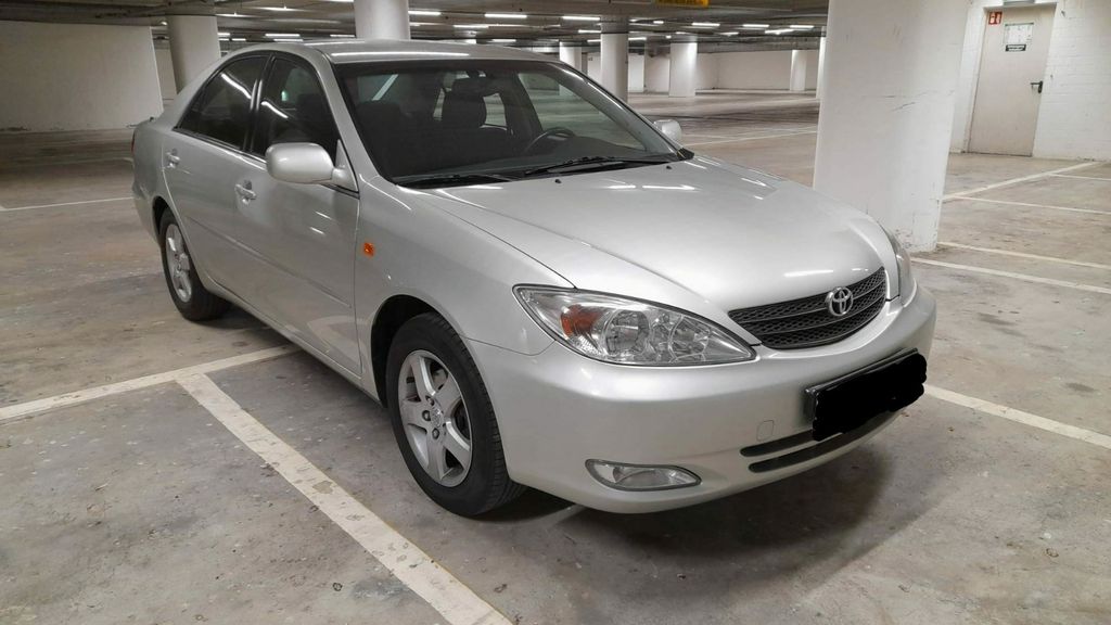 Toyota Camry 280.000 km 5.999 &euro; Hamburg 22045