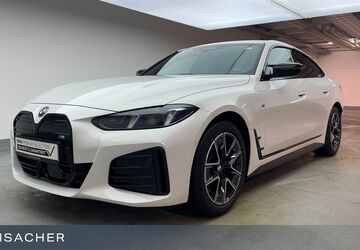 BMW i4 32.461 km 54.749 &euro; Augsburg 86167