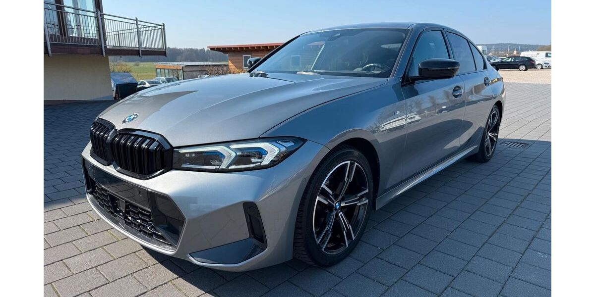 BMW 318 83.254 km 30.990 &euro; Pirk 92712