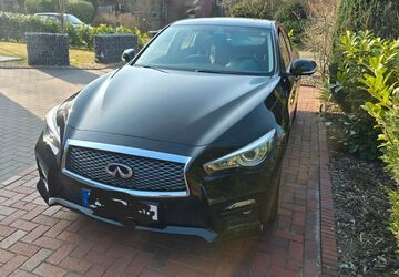 INFINITI Q50 142.000 km 12.999 &euro; Oldenburg 26129