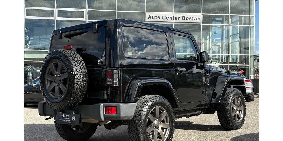 Jeep Wrangler Unlimited Golden Eagle 4x4/ALPINE/AHK 79.124 km 32.900 &euro; Villingen-Schwenningen 78054