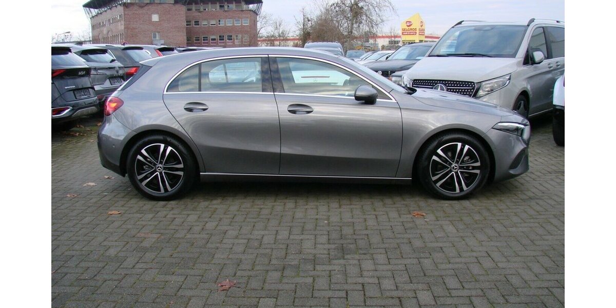 Mercedes-Benz A 200 d Urban Progressive DISTRONIC Pro LED Kamera 6.381 km 29.980 &euro; Falkensee 14612
