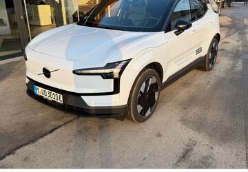 Volvo EX30 9.900 km 39.990 &euro; Baierbrunn 82065