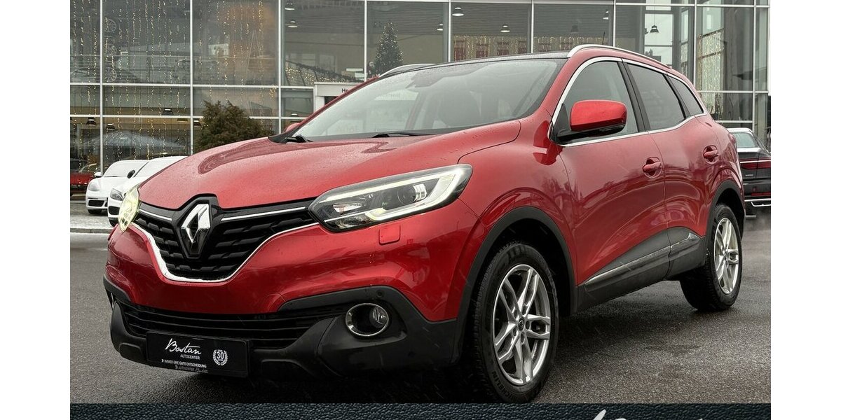 Renault Kadjar 1.2 Collection PANORAMA/NAVI/SHZ/PDC/GRA 71.999 km 13.900 &euro; Villingen-Schwenningen 78054