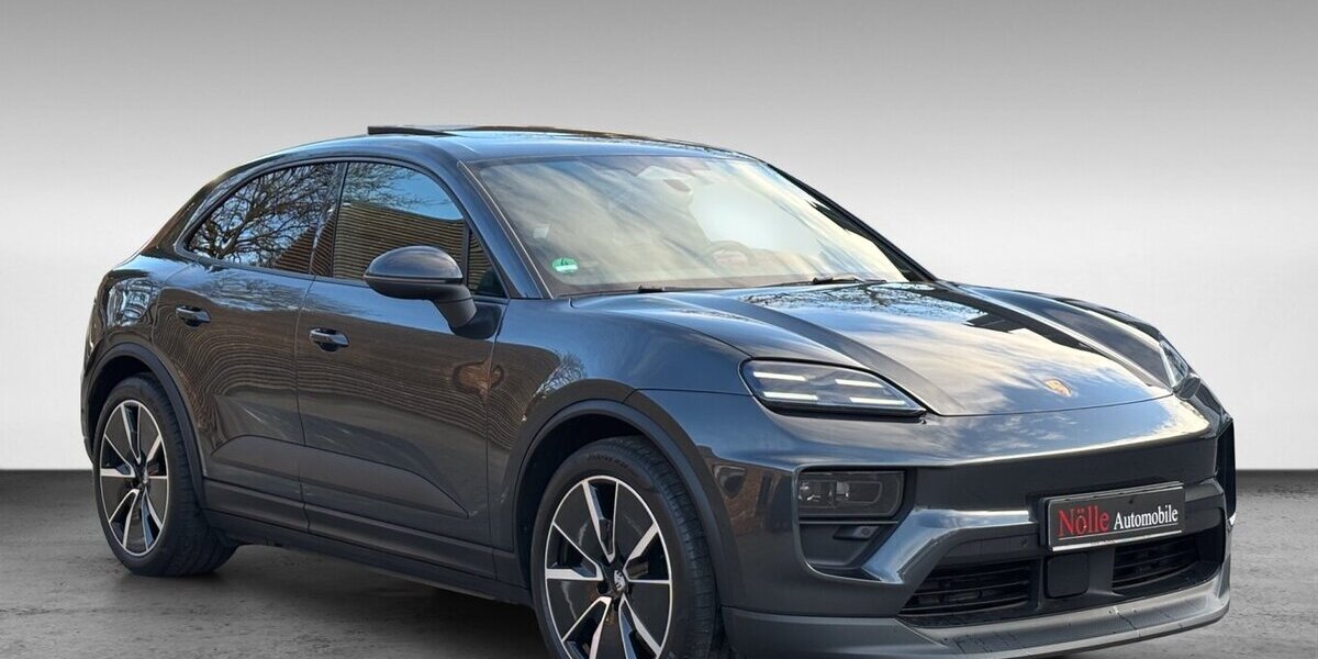 Porsche Macan Electric 4 Chrono Pano Sportsitz 0,25% 12.490 km 79.500 &euro; Wuppertal 42327