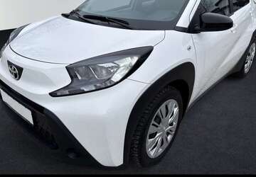 Toyota Aygo 28.526 km 14.875 &euro; München 80992