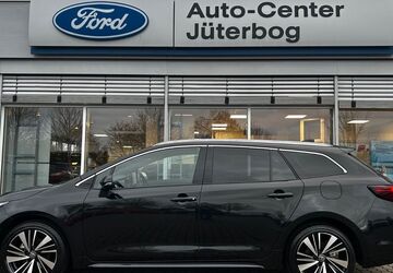 Toyota Corolla 12.600 km 29.890 &euro; Jüterbog 14913