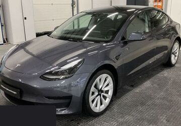 Tesla Model 3 35.226 km 30.800 &euro; Obertraubling 93083