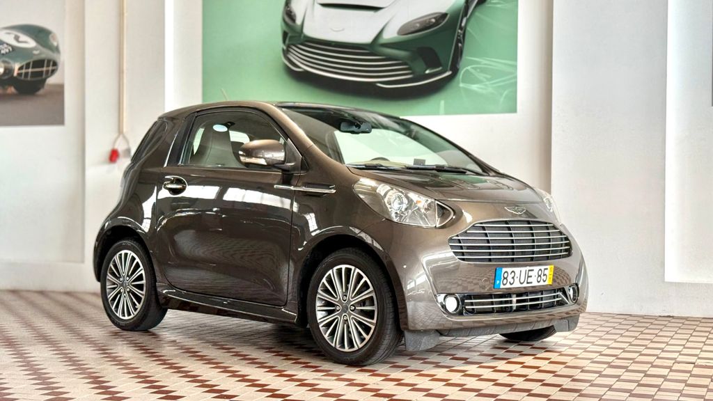Aston Martin Cygnet 43.000 km 44.500 &euro; Prior Velho 