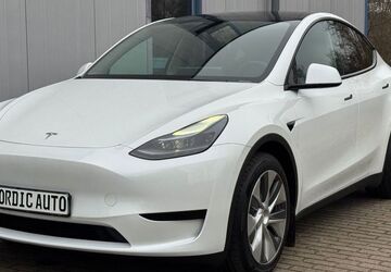 Tesla Model Y 13.900 km 34.995 &euro; Güstrow 18273