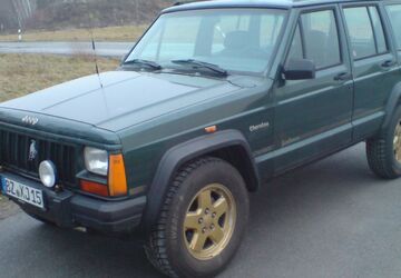 Jeep Cherokee 183.000 km 6.150 &euro; Neukirch 01904