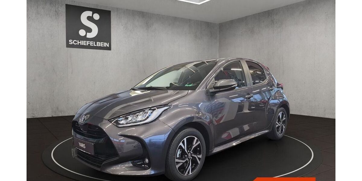 Toyota Yaris 2.500 km 25.180 &euro; Hoyerswerda 02977