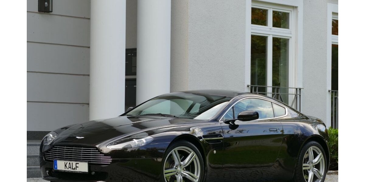 Aston Martin V8 Vantage 55.000 km 65.800 &euro; Grünwald 82031