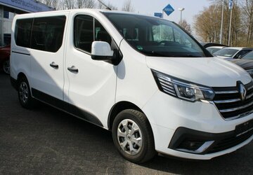 Renault Trafic Blue dCi 150 - 8-Sitzer - AHK - 124.312 km 23.980 &euro; Euskirchen 53881