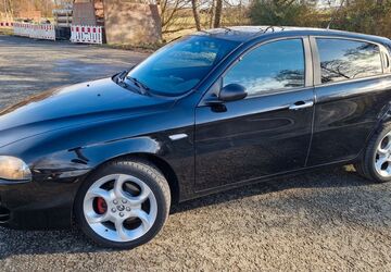 Alfa Romeo 147 150.800 km 4.300 &euro; Butzbach 35510