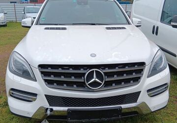 Mercedes-Benz ML 350 310.000 km 8.500 &euro; Westoverledingen 26810
