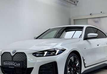 BMW i4 14.195 km 53.989 &euro; Königsbrunn 86343