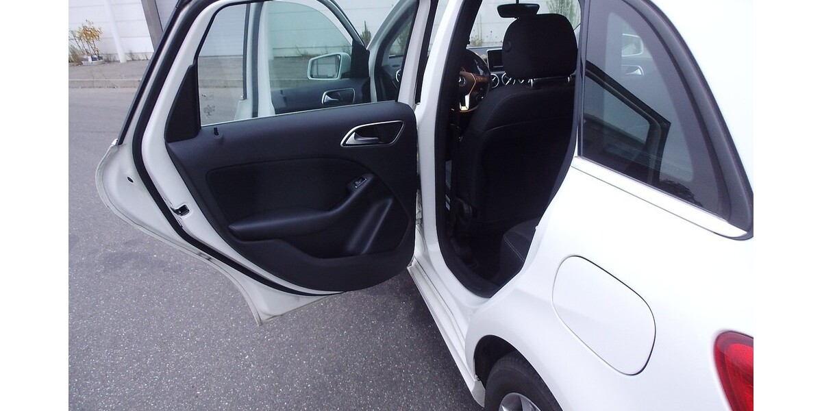 Mercedes-Benz B-Klasse 101.498 km 13.600 &euro; Kirchheim 36275