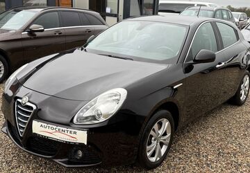 Alfa Romeo Giulietta 190.000 km 6.900 &euro; Paderborn 33106