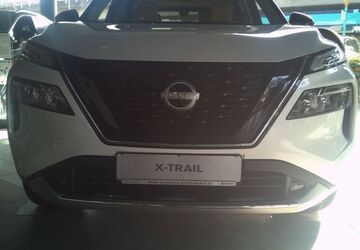 Nissan X-Trail 6.000 km 46.990 &euro; Frankfurt 60486