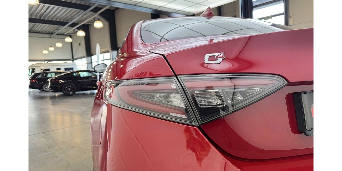 Alfa Romeo Giulia 2.0 Veloce Q4 FULL LED LEDER 12.200 km 33.780 &euro; Lich 35423