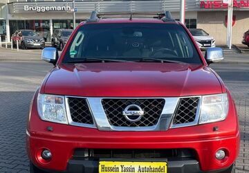 Nissan Navara 166.600 km 9.999 &euro; Dortmund 44147