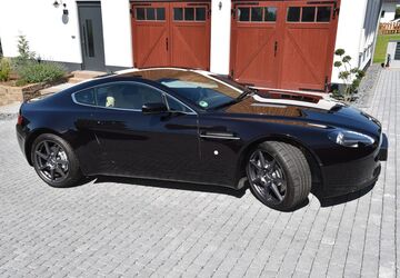 Aston Martin V8 Vantage 27.347 km 52.000 &euro; Siegburg 53721