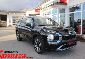 Mitsubishi Outlander 8.000 km 47.990 &euro; Regen 94209