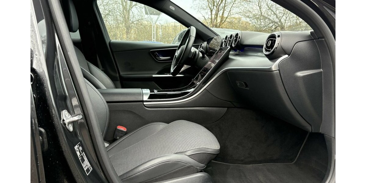 Mercedes-Benz C 200 d/AVANTGARDE/KAMERA/BURMESTER/LED/1.HAND 85.974 km 31.800 &euro; Villingen-Schwenningen 78054