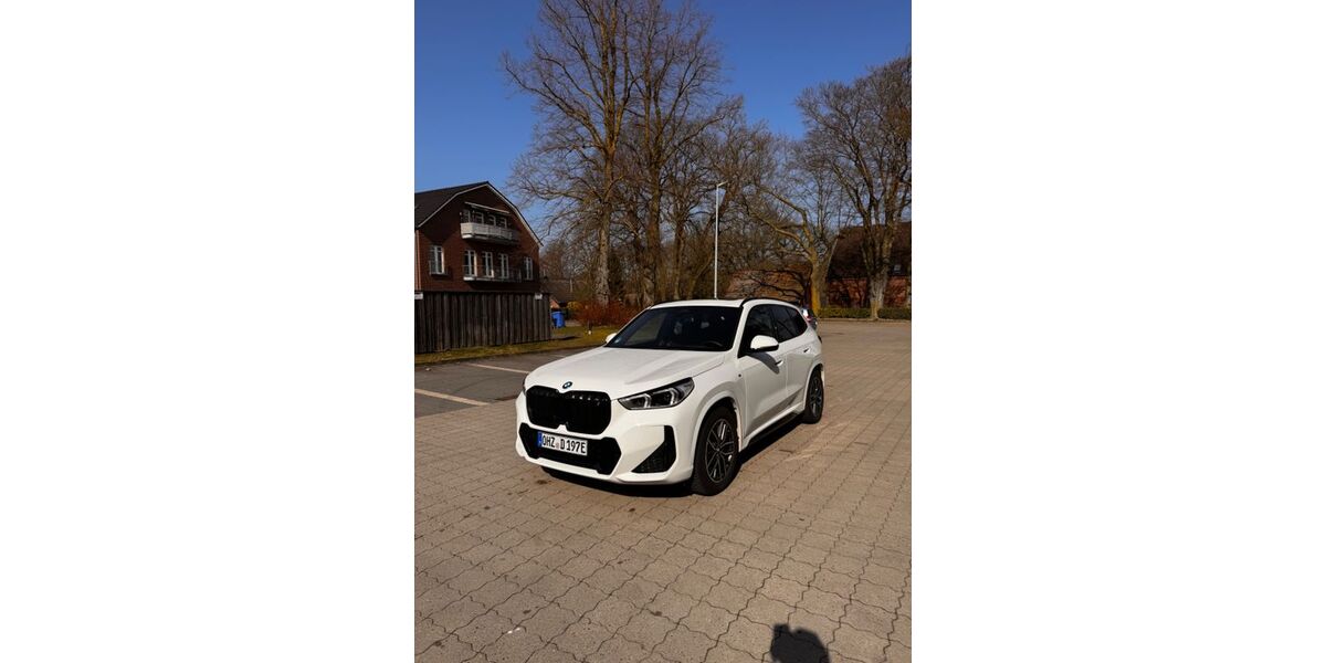 BMW iX1 37.800 km 38.300 &euro; Ritterhude 27721