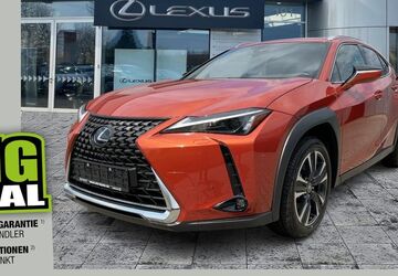 Lexus UX 22.000 km 26.990 &euro; Dresden 01139