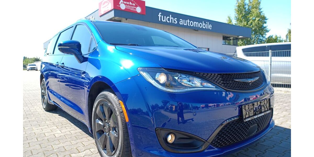 Chrysler Pacifica 40.957 km 38.700 &euro; Augsburg 86165