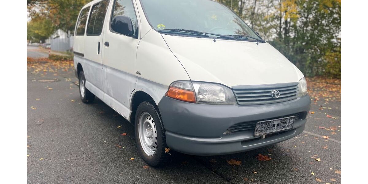 Toyota Hiace 449.000 km 5.900 &euro; Rotenburg - Wümme 27356