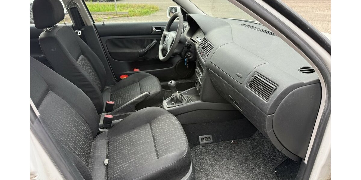 VW Golf IV 1.4 * TÜV 1/2028* 119.000 km 975 &euro; Schorndorf 73614