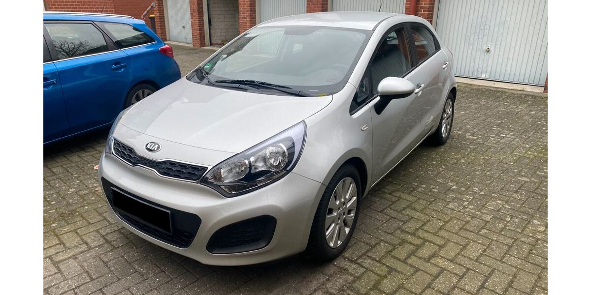 Kia Rio 184.932 km 3.100 &euro; Ahaus 48683