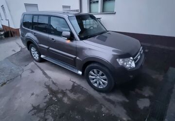 Mitsubishi Pajero 175.000 km 15.500 &euro; Grafenau 71120